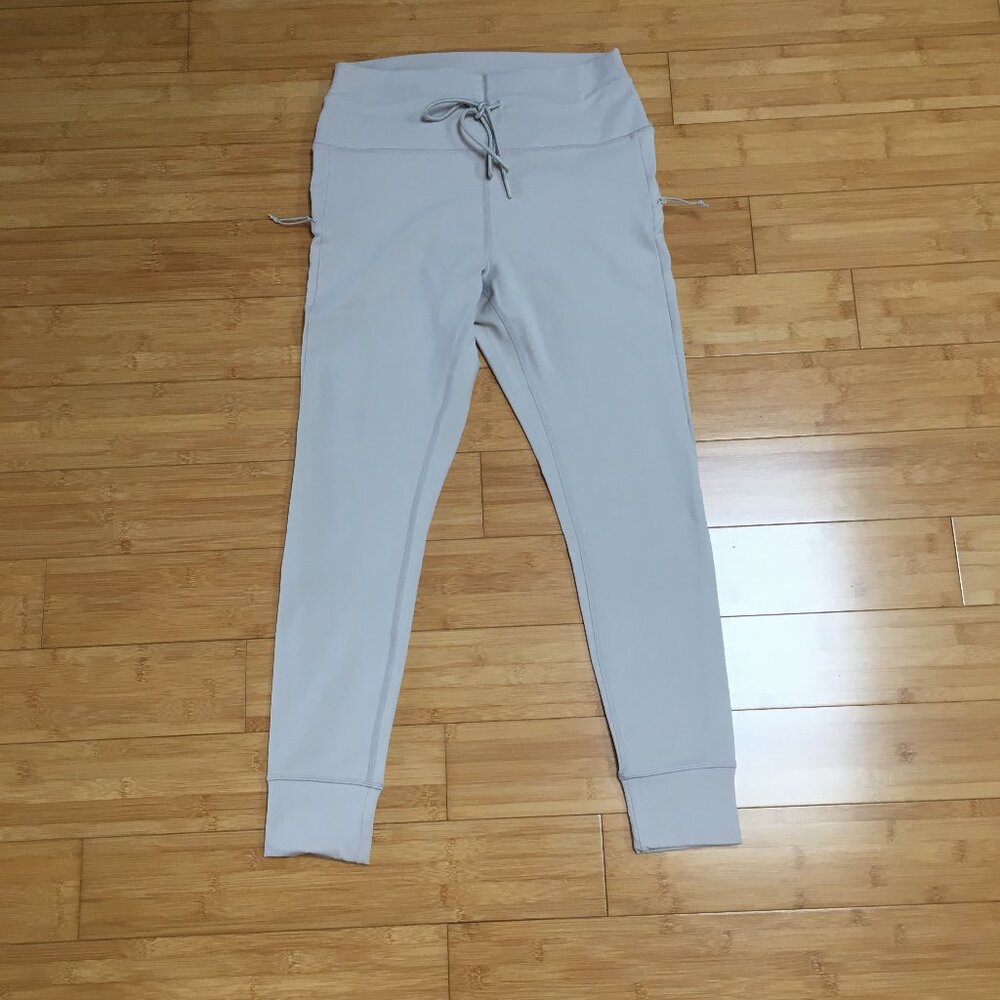 NWOT Avalanche Outdoor Supply Company Beige High Waisted Active Leggings